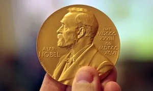 'Người Việt có khả năng đoạt giải Nobel văn chương'