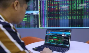 Lãi đậm nhờ 'sóng' cổ phiếu bất động sản Lãi đậm nhờ 'sóng' cổ phiếu bất động sản