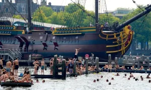 Amsterdam - thiên đường cho người yêu bơi lội Amsterdam - thiên đường cho người yêu bơi lội